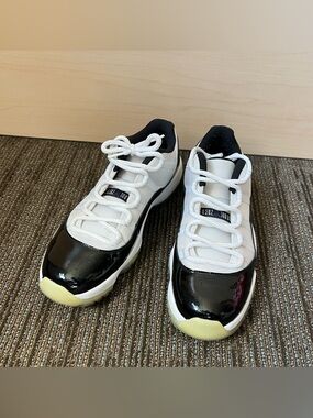 Jordan 11 Concord Low size 10